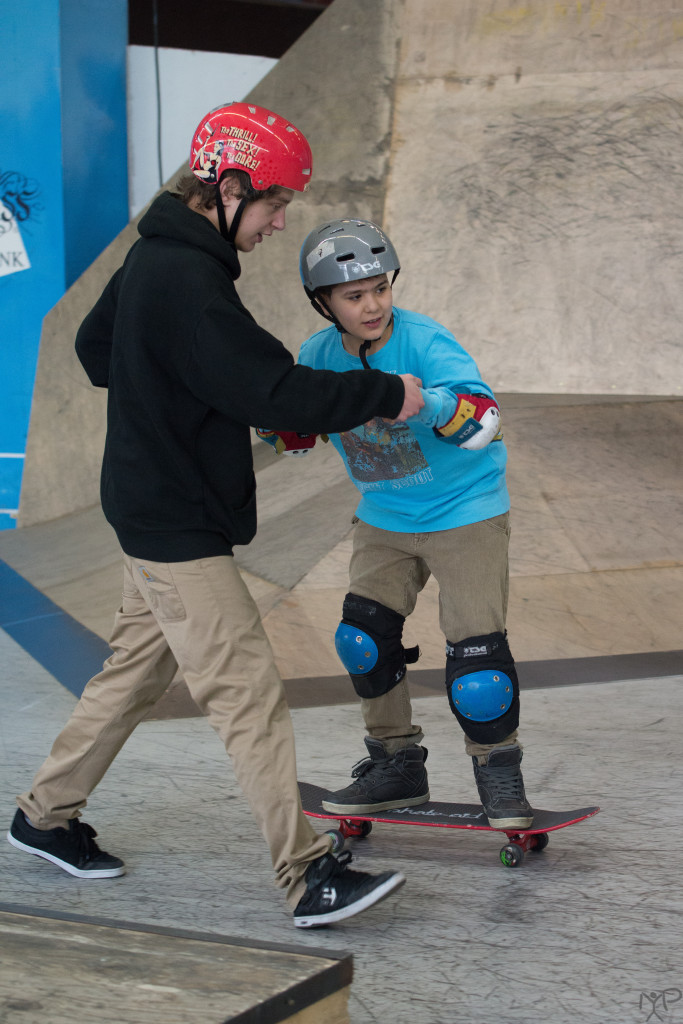 Dieses Skateboardfahren ist eine wackelige Angelegenheit…